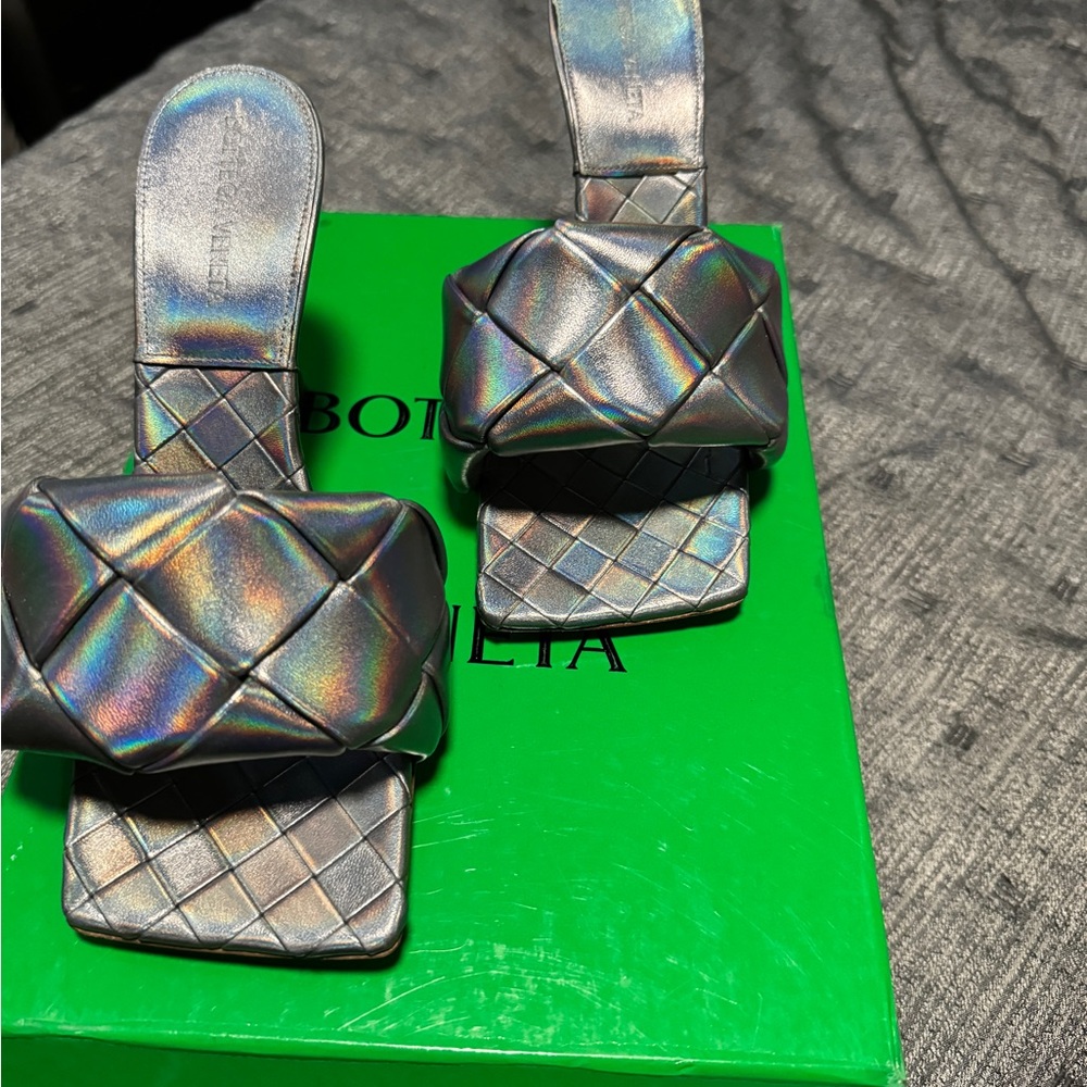 Bottega metallic sandals size 7.5 brand new never worn - Picture 11 of 14
